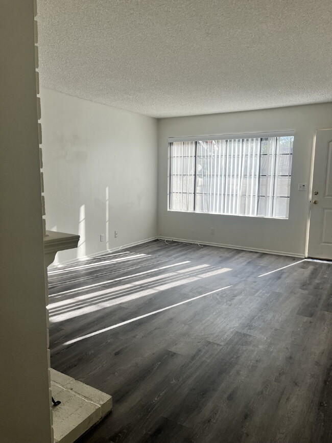 Photo - 480 Las Palomas Dr