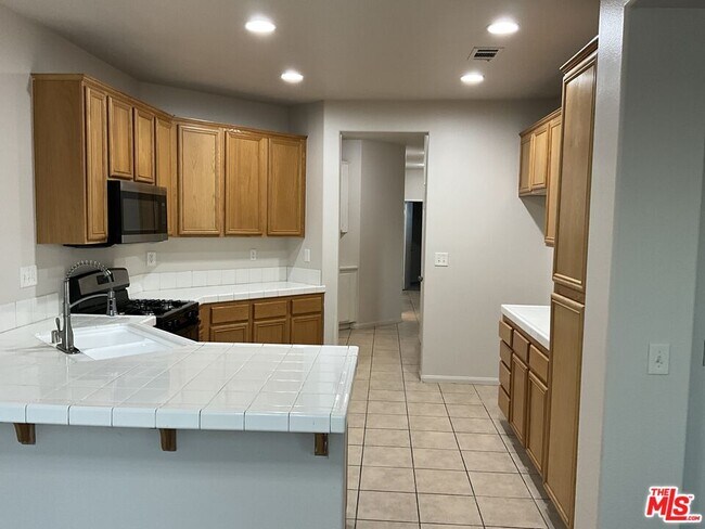 Photo - 1288 Reward St