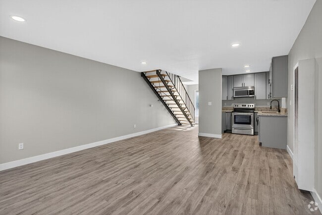 Building Photo - 13392 Magnolia St Rental