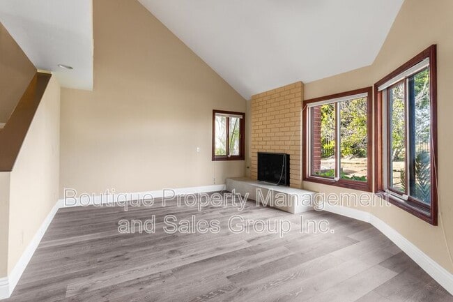 Photo - 35302 Vista De Todo