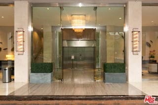 Photo - 865 Comstock Ave