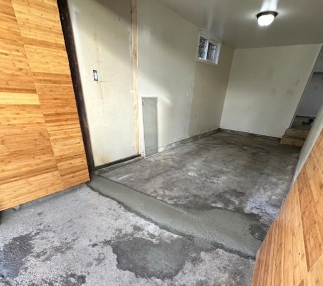 Garage - 3521 3/4 10th Ave
