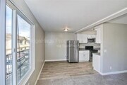 Photo - 378 Moss St