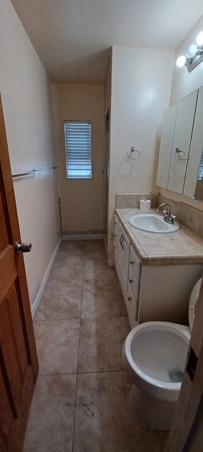 Photo - 7248 Beckford Ave