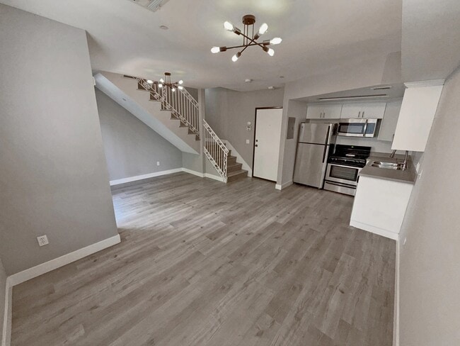 Photo - 1270 Stoner Ave Unit 5