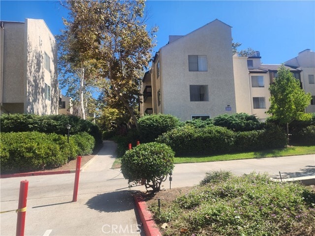 Building Photo - 5202 Summertime Ln