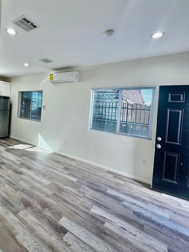 Photo - MUST SEE! Unit 328 1/2