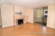 Photo - 5325 Newcastle Ave Townhome