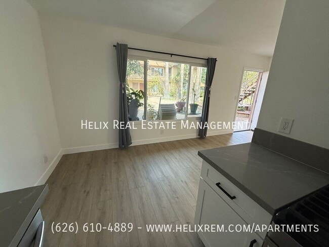 Photo - 1623 S Walnut St Unit 1