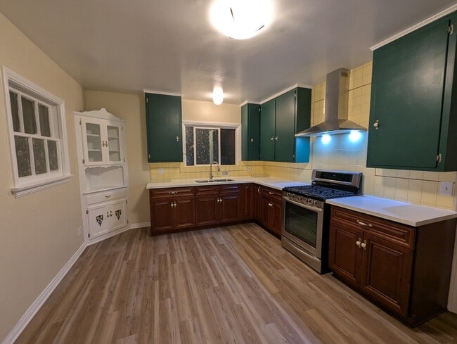 Photo - 1011 W 65th St Unit 1011