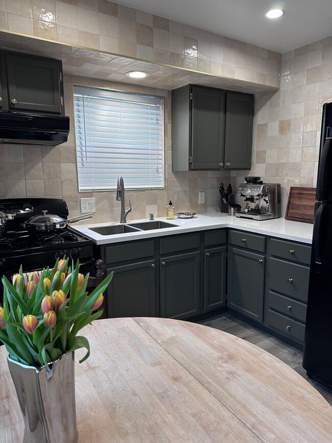 Photo - 335 S Grand St Unit 337 A