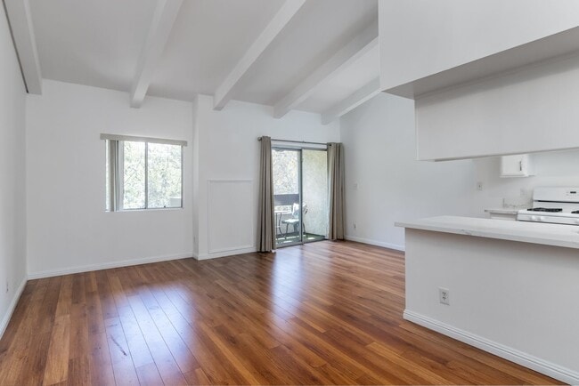 Photo - 2700 Cahuenga Blvd E Unit 2700 Cahuenga Blvd East No 1303