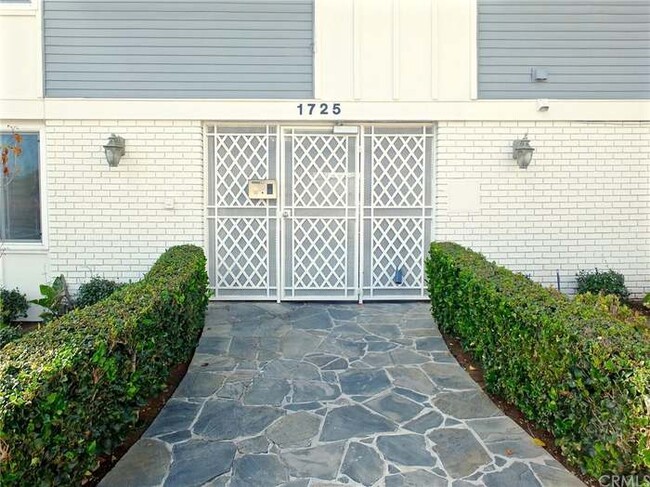 Photo - 1725 Loma Ave Condo Unit 3