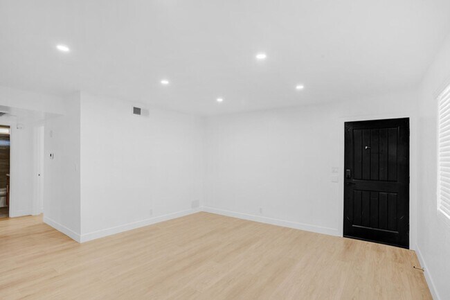 Photo - Fully Renovated 2 Bed / 2 Bath Upstairs Unit – Modern Finishes | 2 Parking | Alhambra Unit 3