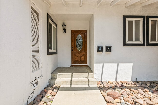 Photo - 5700 Vanalden Ave Unit A