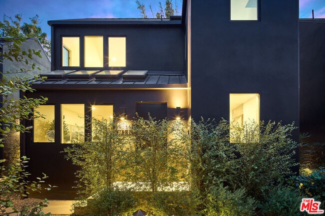 Photo - 1813 Penmar Ave