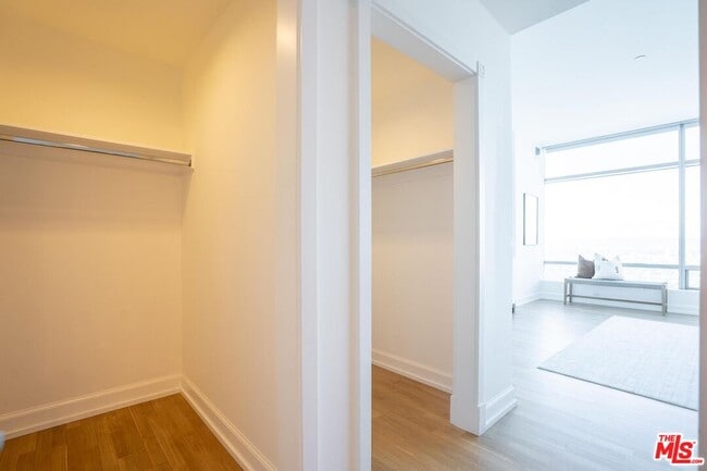 Photo - 900 W Olympic Blvd Unit 37B