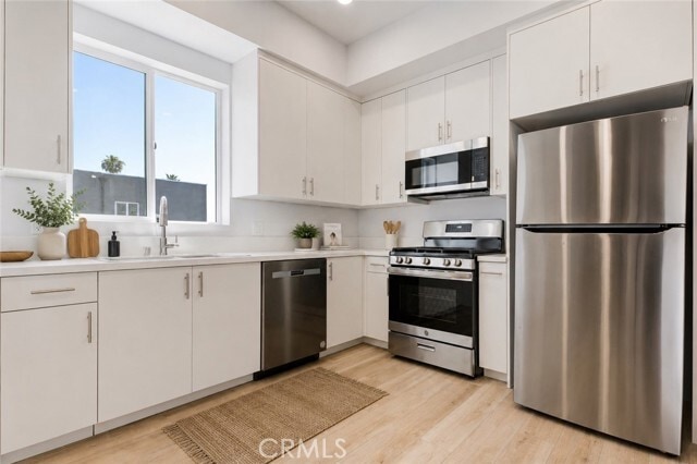 Photo - 14810 Delano St Unit 406