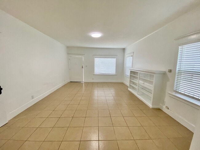 Photo - 2921 Van Buren Pl