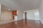 Photo - Beautiful 2 bed 2 bath for rent Apartment Unit #2