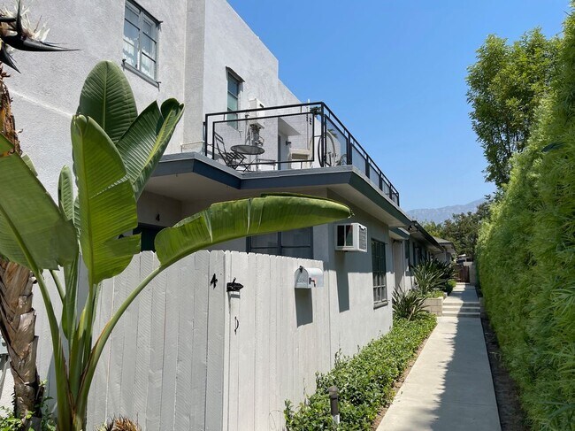 Photo - 2001 Linda Rosa Ct