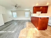 Photo - 3 units Unit B