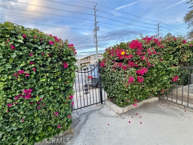 Photo - 12714 Vanowen St