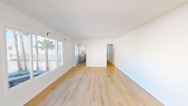 Photo - 4019 Oakwood