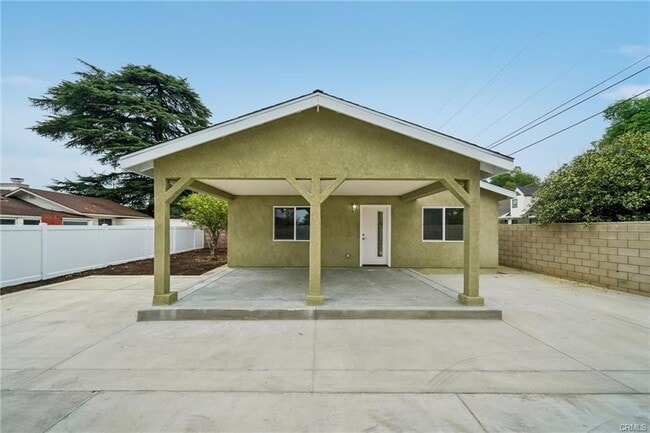 Photo - 4664 Sierra St