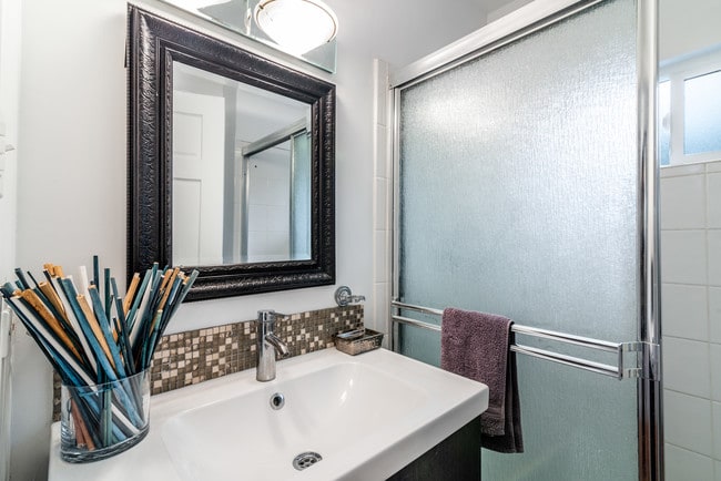 Photo - 8655 Clifton Way