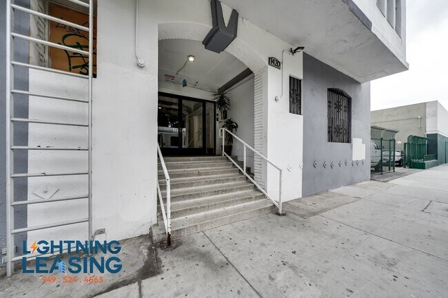 Photo - 1420 Flower St Unit 7