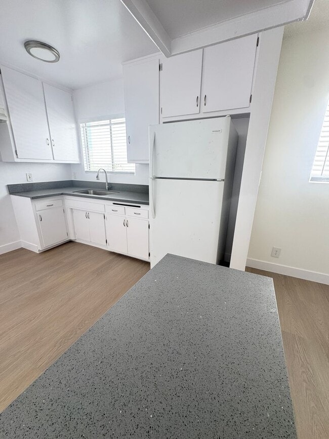 Photo - 11820 Chandler Blvd Unit 09