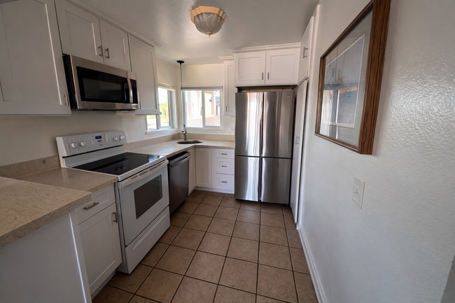 Photo - 460 Golden Ave Unit 430