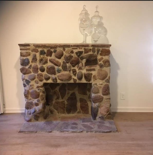 Mantle - 3228 Montrose Ave