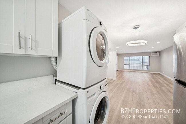 Photo - 326 Serrano Ave Unit 4