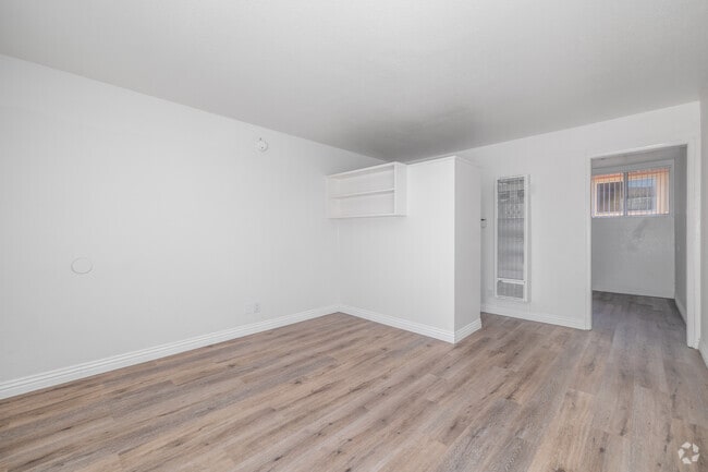 Studio - 325SF - Living Room - Americana and Il Pompeii