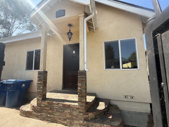 Photo - 2244 Ripple St