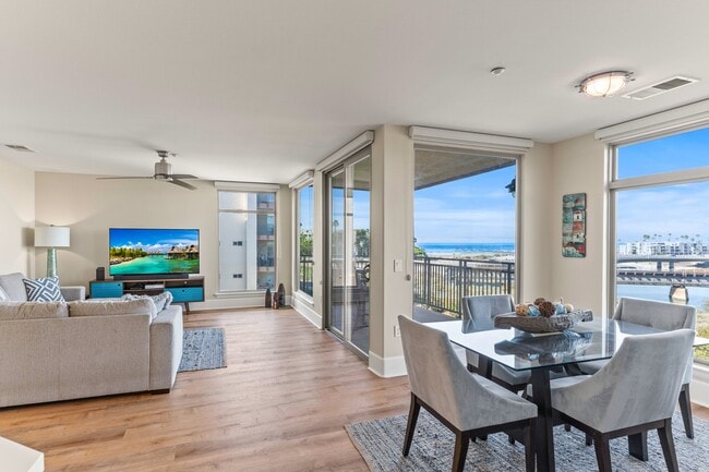 Photo - 1019 Costa Pacifica Way