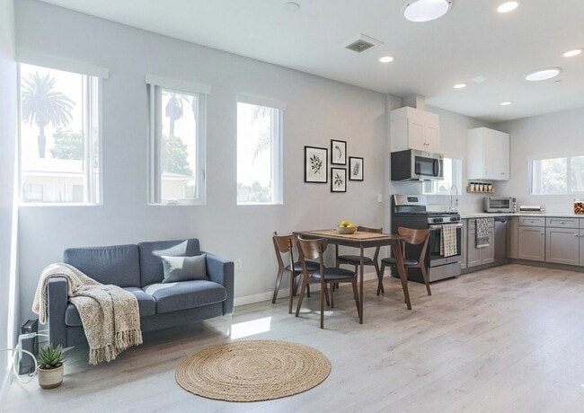 Photo - 1231 W 36th Pl