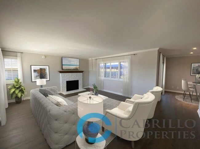 Photo - 3076 Governor Dr