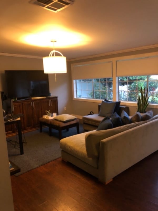 Photo - 23330 Victory Blvd