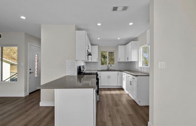 Photo - 1881 Verdugo Loma Dr