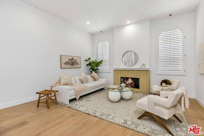 Photo - 14234 Dickens St Unit 2