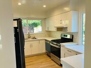 Photo - 15025 Leadwell St