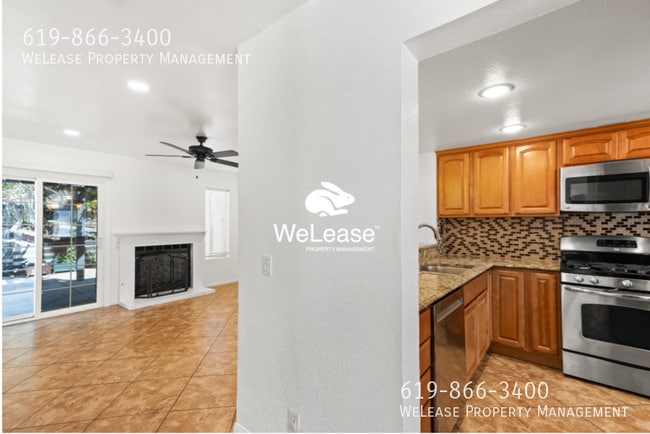 Photo - 1886 Manzana Way