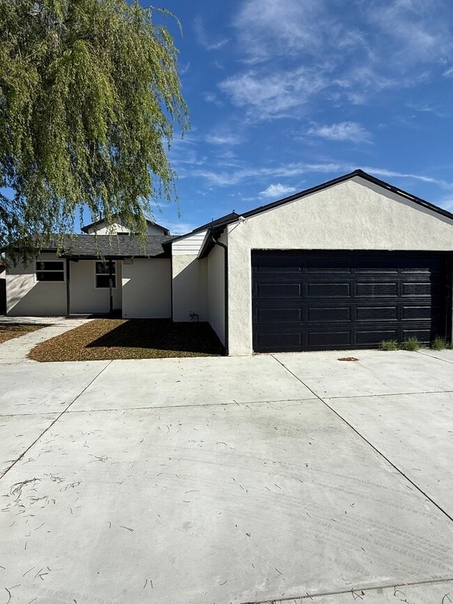 Building Photo - 10214 O'Melveny Ave Unit 10212