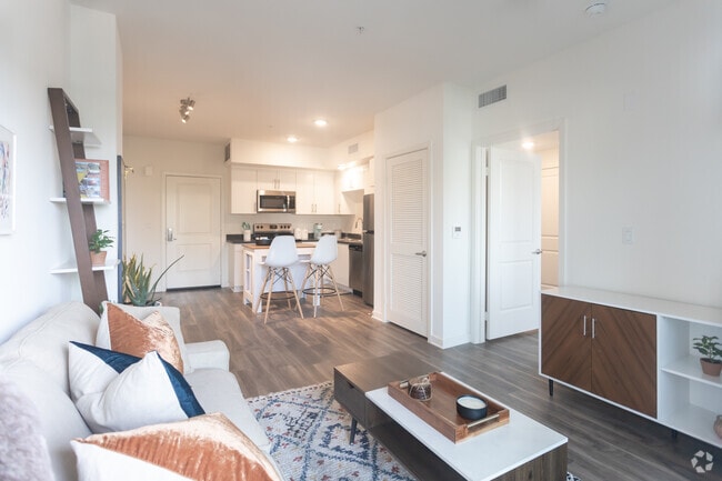 Photo - Monte Vista Apartments