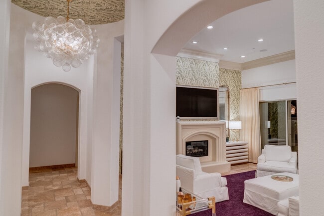 Photo - 595 Bogert Trail