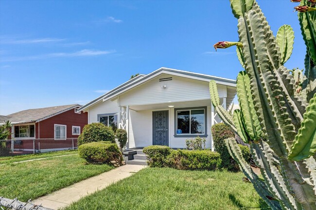 Photo - 1413 E 76th Pl