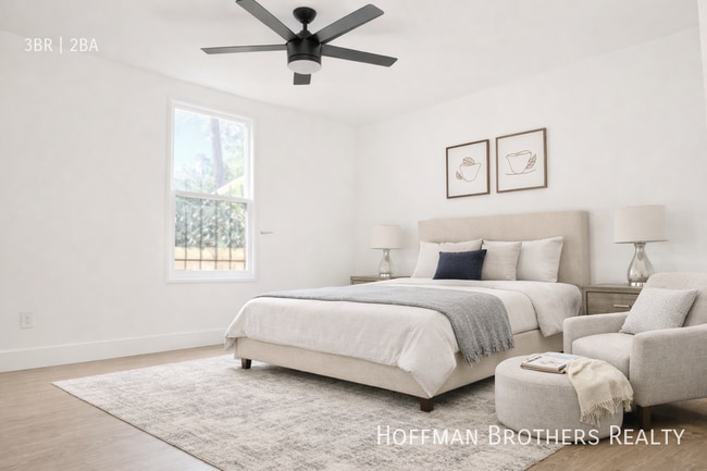 Photo - 1932 New England St